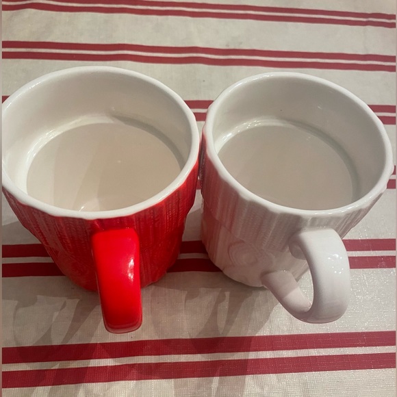 Set of two Sweater Cuddle Mugs ❤️🤍 SO COZY & CUTE! - Picture 4 of 4